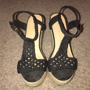 Black Wedges